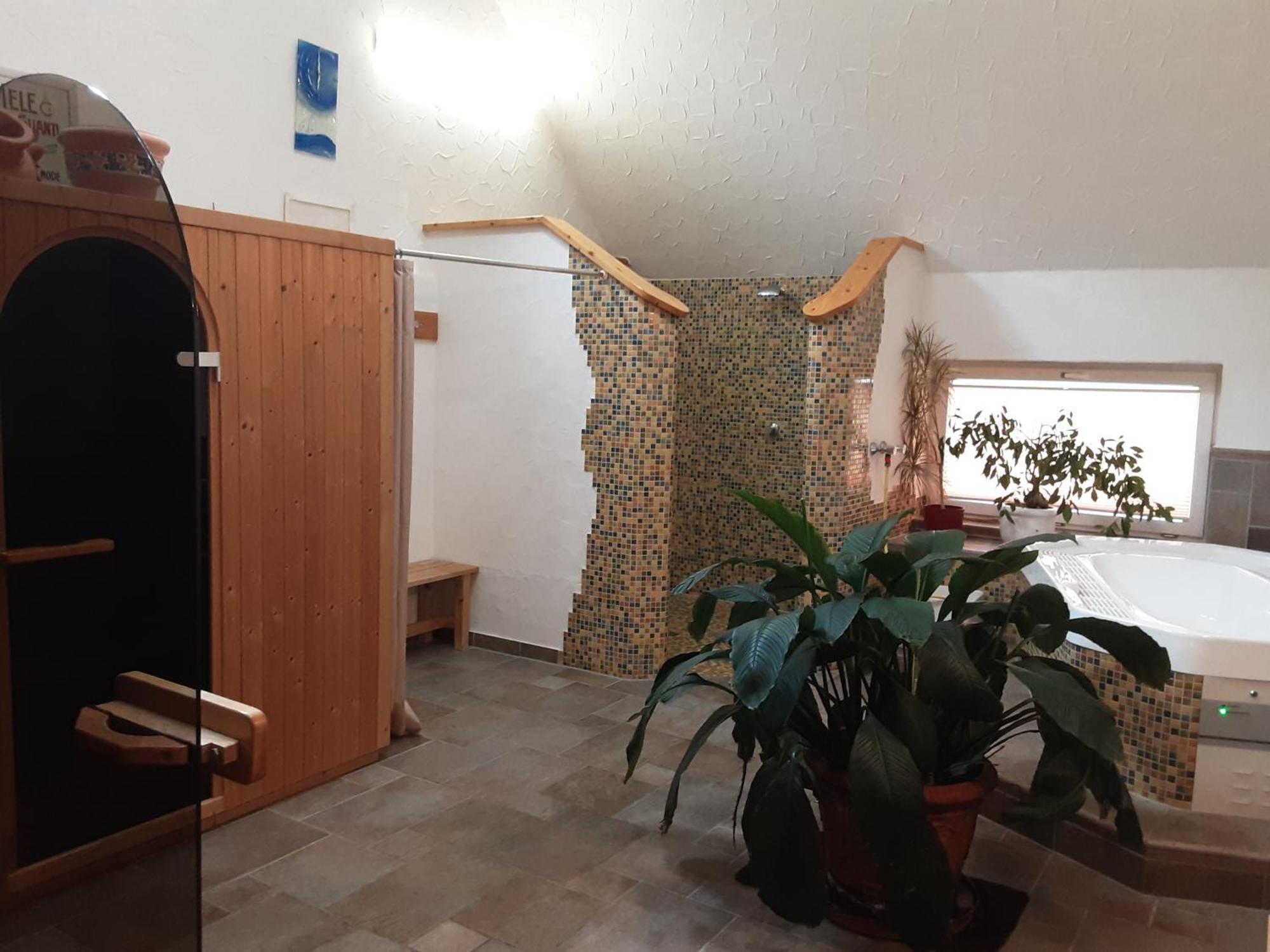 Hotel Gasthof Zur Krone Oberzent ภายนอก รูปภาพ